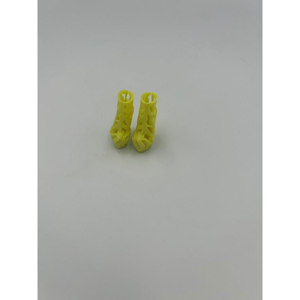 Monster High Freaky Fusion Bonita Femur Yellow Shoes
